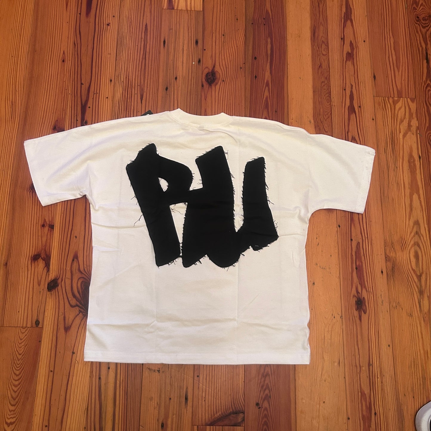 ‘’Rich worldwide” GRAPHIC Distress Tee